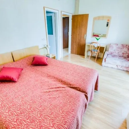 Nina- Comfort Triple With Balcony And Sea View